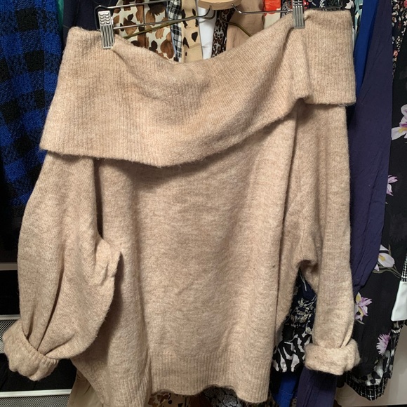 H&M off the shoulder knit - Picture 1 of 2